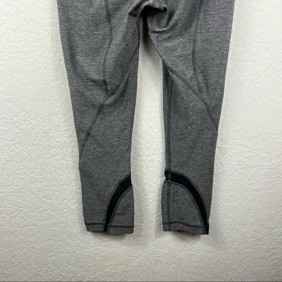 Lululemon Run Inspire Crop II Leggings Luxtreme Heathered Deep Coal Quilt - Picture 5 of 7
